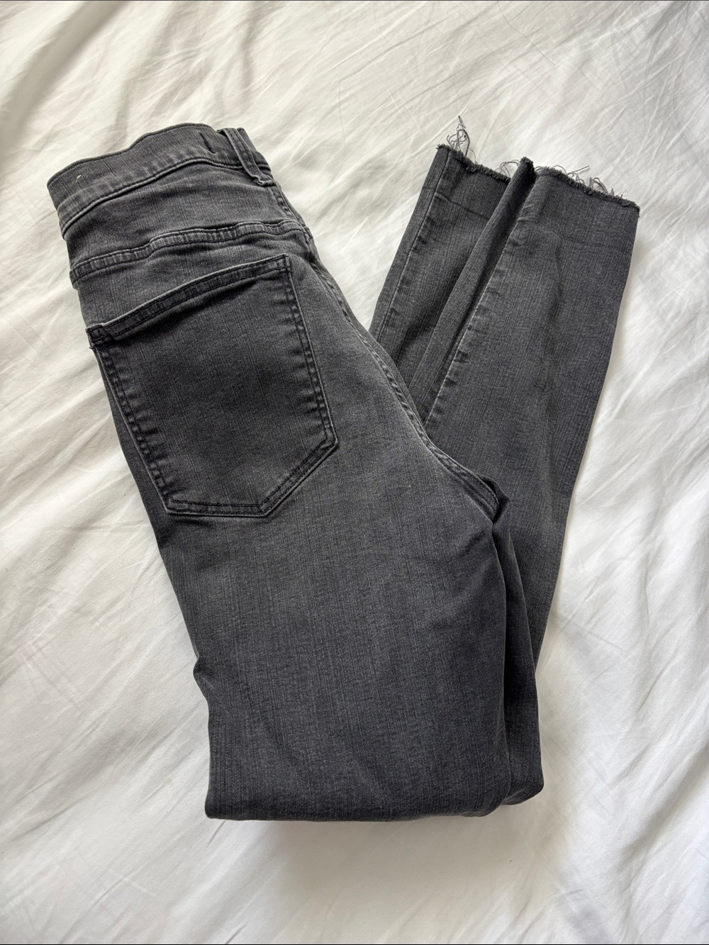 Madewell Skinny Jeans in Washed Charcoal